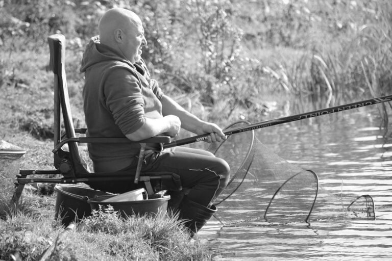 maintain concentration while fishing